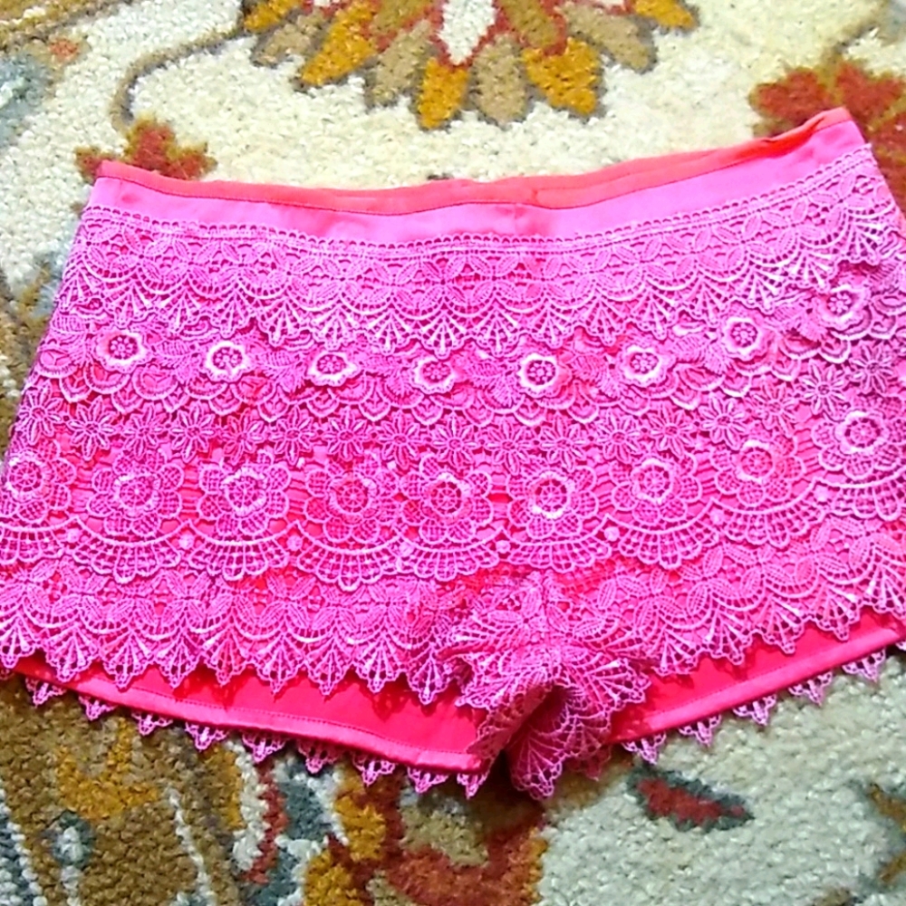 Xtaren Lace Shorts